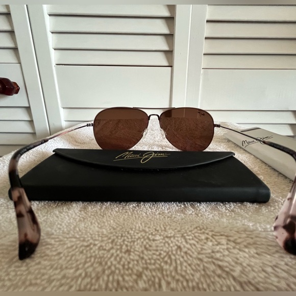 Authentic Maui Jim Polarized Aviator Sunglasses MAVERICKS with Tri~Fold case - Picture 4 of 10